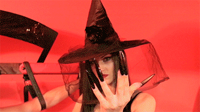 MISTRESS ISIDE - WITCH NAILS HD